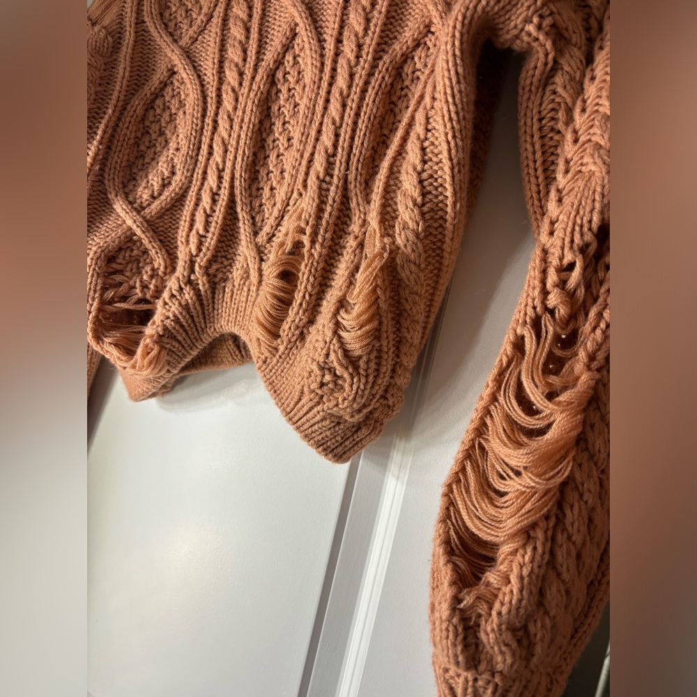 Dynamite Burnt Orange Fringe Cable Knitted Cropped V-Neck Sweater Size Medium - Picture 3 of 4